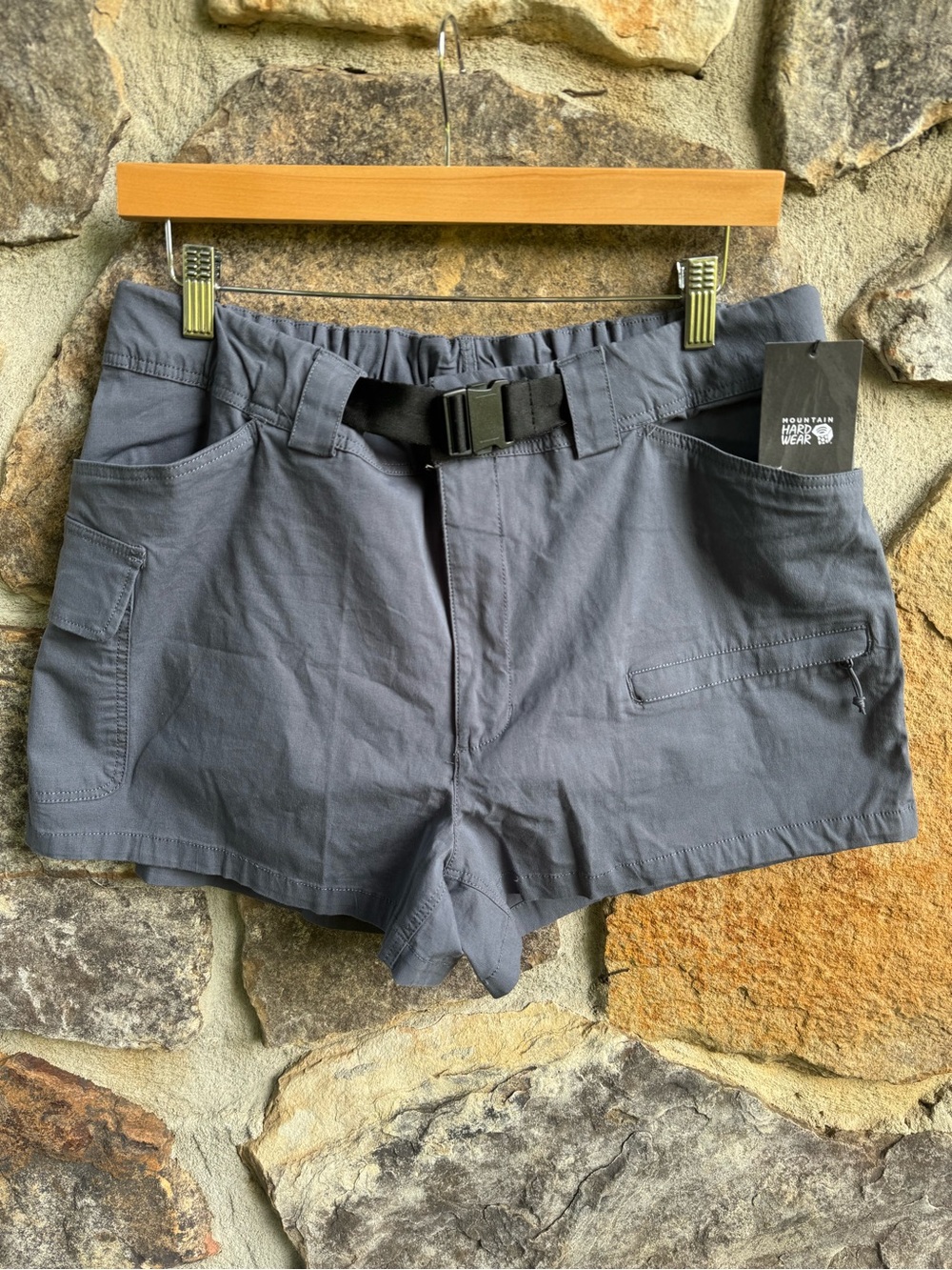 NWT Mountain Hardwear Cascade Pass Shorts Women’s 12 Gray Hiking Belted Outdoor